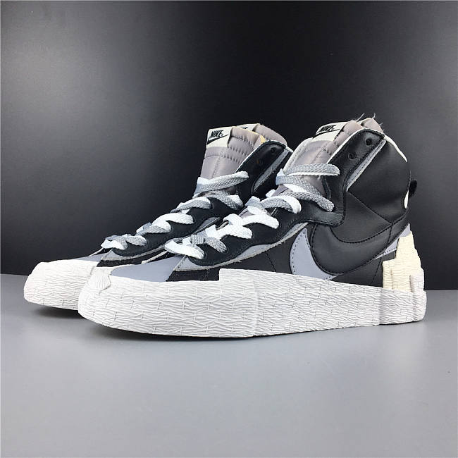 Nike Blazer Mid sacai Black Grey BV0072-002 - 1