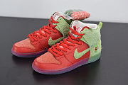 Nike SB Dunk high“strawberry cough”CW7093-600  - 1
