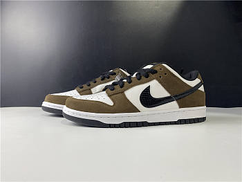 NIKE SB DUNK LOW Trail 304292-102