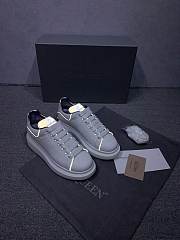 Alexander McQueen Oversized White Reflective - 5