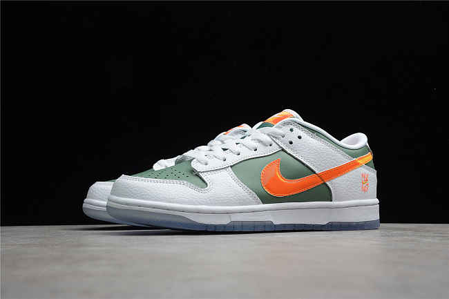 Nike Dunk Low NY vs. NY DN2489-300 - 1