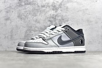 Nike SB Dunk Low Lunar Eclipse (East) 313170-001