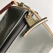 LV Keepall Bandoulière 50 Size 50x29x23CM - 4