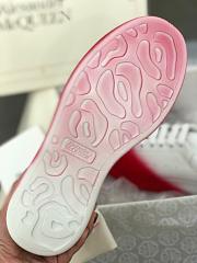 Alexander McQueen Oversized White and Red Velvet Spray - 2