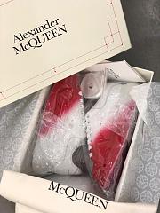 Alexander McQueen Oversized White and Red Velvet Spray - 3