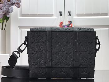 Louis Vuitton Trunk Messenger M57726 24x18x5.5 CM