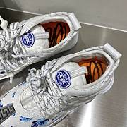 Versace Chain Reaction Trainers Blue Flowers Pattern - 6