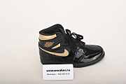 Air Jordan 1 Retro High Black Metallic Gold 555088-032 - 2
