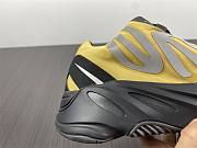 Adidas Yeezy Boost 700 MNVN Honey Flux GZ0717 - 3