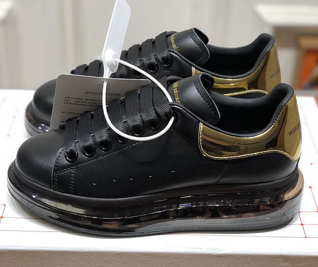 Alexander McQueen Oversized Black Gold - 1