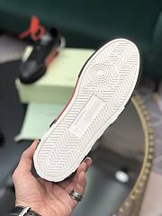 Off-White Vulcanized Leather Low Top Sneaker Black and White 72I-JSY005 - 6