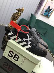 Off-White Vulcanized Leather Low Top Sneaker Black and White 72I-JSY005 - 5