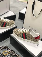 Gucci Women's Ace GG Supreme Sneaker With Bees 550051 9N050 8465 - 2