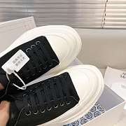 Alexander McQueen Tread Slick Lace Up Boots Low Black White Fur Lining - 6