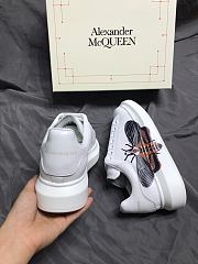 Alexander McQueen Oversized Black and White Butterfly - 5