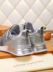 Louis Vuitton V.N.R Sneaker Silver - 2