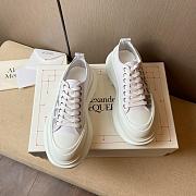 Alexander McQueen Tread Slick Boot Low White - 6