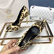 Versace La Medusa Leopard Leather Pumps - 4