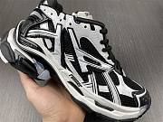 Balenciaga Runner Demna Black White 677403 W3R02 9010 - 3