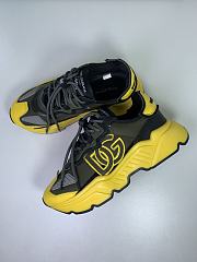 Dolce & Gabbana Logo-Patch Low-Top Sneakers Yellow - 3