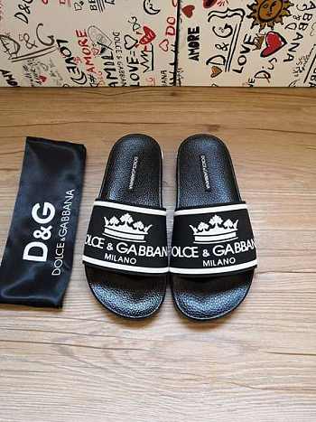 Dolce & Gabbana Crown Logo Embossed Slides Black CS1630AU679
