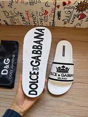 Dolce & Gabbana Crown Logo Embossed Slides White CS1884AO232 - 6