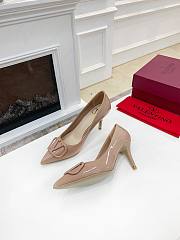 Valentino Garavani Salones Vlogo De Piel Cream - 5