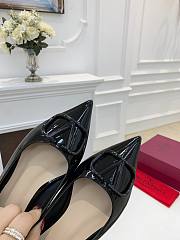 Valentino Garavani Salones Vlogo De Piel Black - 2