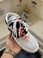 Off-White Grey Low-Top Off-Court 3.0 Sneakers - 3