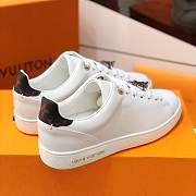 Louis Vuitton Frontrow Sneaker LV Inverted V - 6