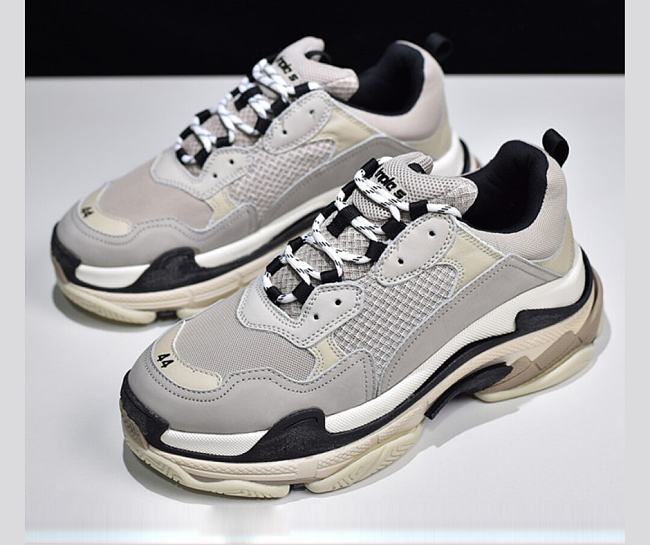 Balenciaga Triple S Vanille 524039 W09O6 9787 - 1