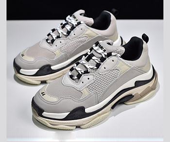 Balenciaga Triple S Vanille 524039 W09O6 9787