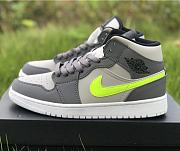 Air Jordan 1 Mid Gunsmoke Volt 554724-072 - 1