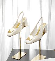 Valentino Garavani Maxi Stud 60mm Slingback Pumps White - 3
