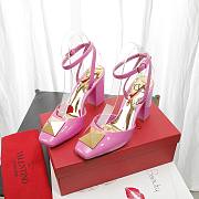 Valentino Garavani Roman Stud Square-toe Pumps Pink - 3