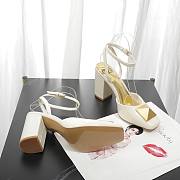 Valentino Garavani Roman Stud Square-toe Pumps White - 3