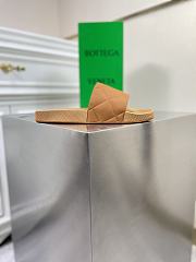 Bottega Veneta Diamond-Quilted Slides Beige - 2