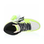 Air Jordan 1 Retro High OG Visionaire 555088-702 - 2