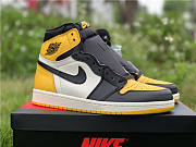 Air Jordan 1 High OG Air Jordan 1 Mid Yellow Toe Black 852542-071 - 2