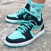 Air Jordan 1 Low SE Tropical Twist CK3022-301 - 3