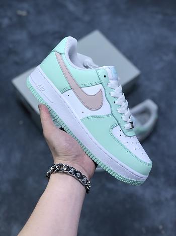 Nike Air Force 1 07 LV8 Green Tender Powder White AA1726-111