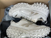 Balenciaga Defender Beige 685613W2RA69700 - 3