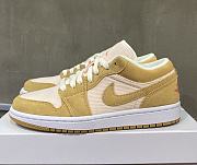 Air Jordan 1 Low SE Twine Orange Quartz Corduroy DH7820-700 - 1