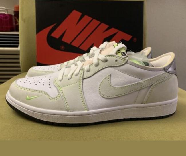 Air Jordan 1 Retro Low White Ghost Green Black DM7837-103 - 1