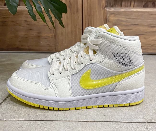 Air Jordan 1 Mid SE Voltage Yellow DB2822-107 - 1