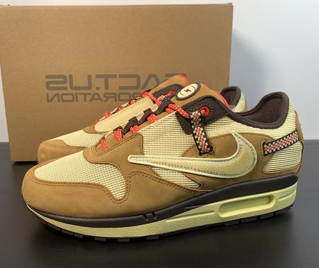 Nike Air Max 1 Travis Scott Cactus Jack Saturn Gold DO9392-701 - 1