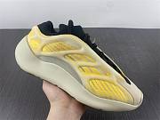 Adidas Yeezy 700 V3 Mono Safflower HP5425 - 5