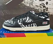 Nike SB Dunk Low OG QS Quartersnacks Zebra DM3510-001 - 1