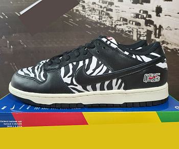 Nike SB Dunk Low OG QS Quartersnacks Zebra DM3510-001