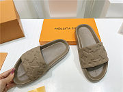 Louis Vuitton Waterfront Mule Beige - 3